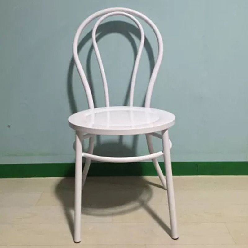 Ghế sắt mỹ thuật Decor con công cho quán cafe, nhà hàng GC991