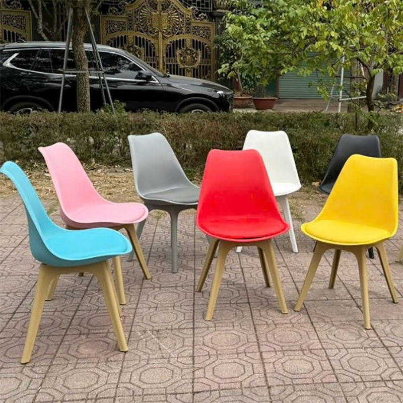 Ghế nhựa đúc Eames mặt nệm nhiều màu giá rẻ, bền - đẹp GC944