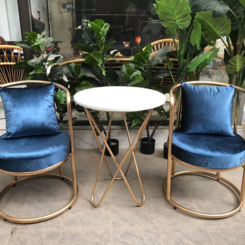 Bộ bàn ghế cafe nệm êm khung sắt mạ PVD GG594