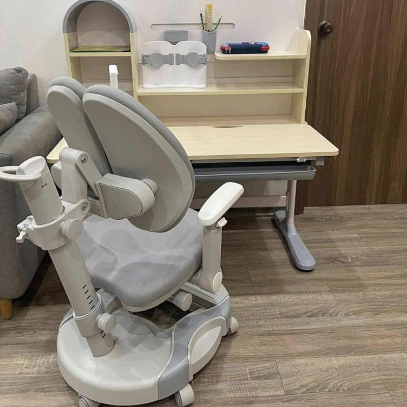 Bàn học cho bé F09 nâng hạ chiều cao giúp bé ngồi học thoải mái BH588