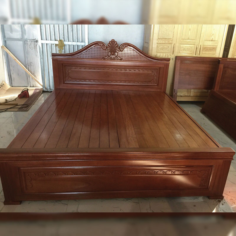 Giường ngủ gỗ xoan đào tự nhiên kích thước 1m8 x 2m GN090