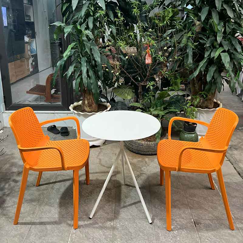 Bộ bàn ghế cafe nhà hàng nhựa đúc nguyên khối chống chịu thời tiết tốt GC272